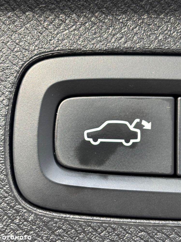 Volvo XC 90 D5 AWD Momentum - 16