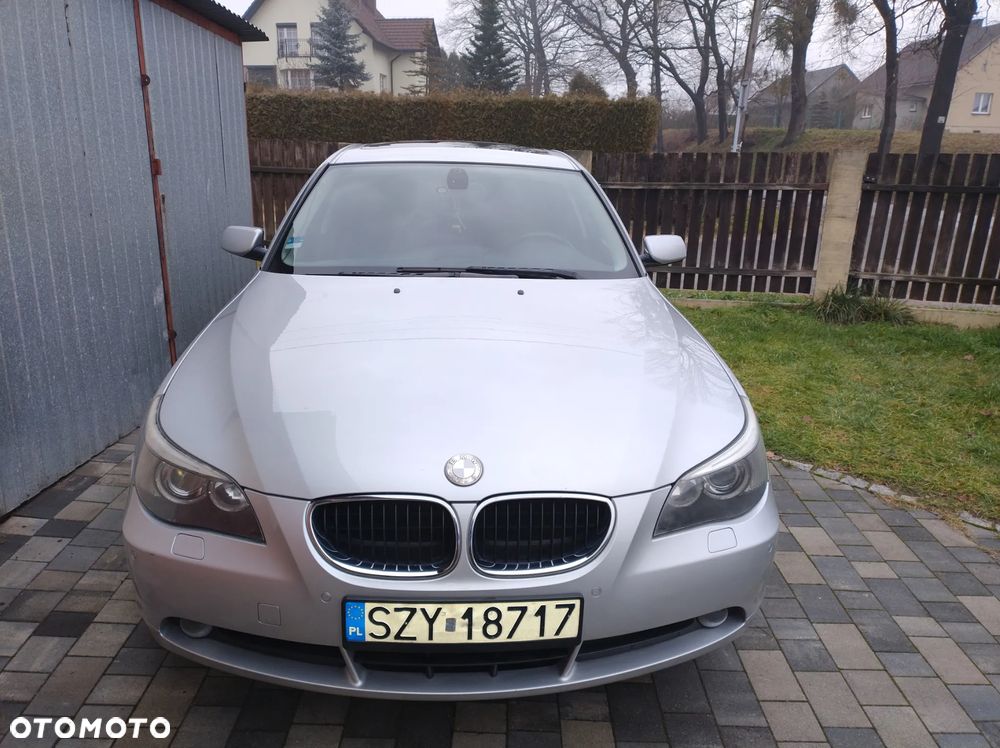 BMW Seria 5 520i - 1
