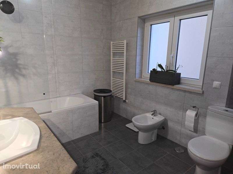 Vende-se moradia - Grande imagem: 4/12