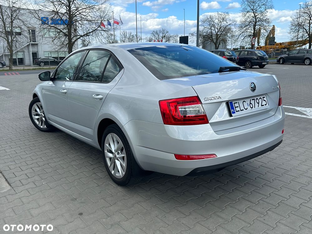 Skoda Octavia 1.4 TSI Ambition - 4