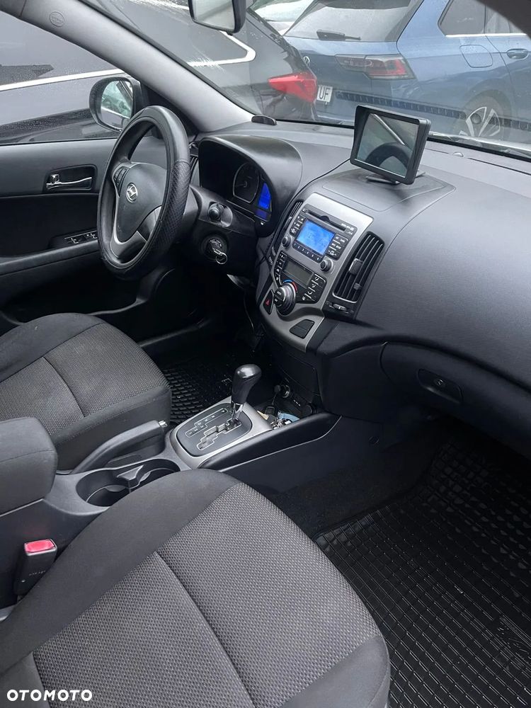 Hyundai i30 1.6 Comfort - 8