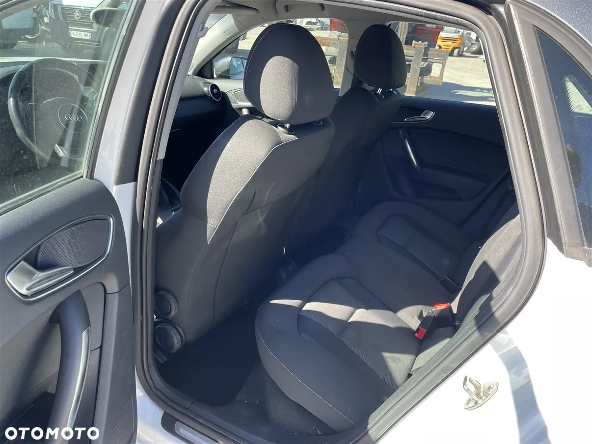 Audi A1 1.2 TFSI Ambition - 16