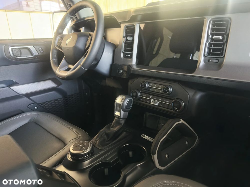 Ford Bronco 2.7 EcoBoost 4WD Outer Banks - 8