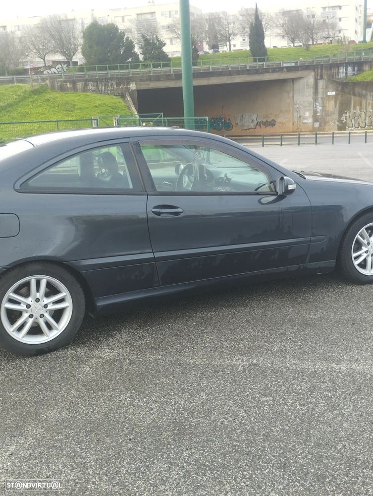Mercedes-Benz C 220 CDi Sport Coupé Classic - 4
