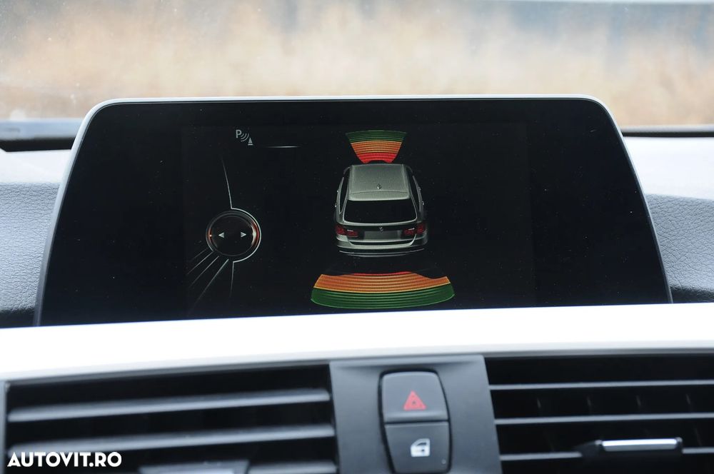 BMW Seria 3 320d Aut. Luxury Line - 23