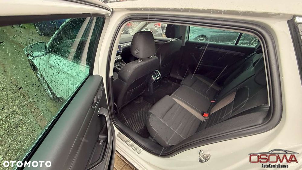 Skoda Superb 2.0 TDI SCR 4x4 Style DSG - 26