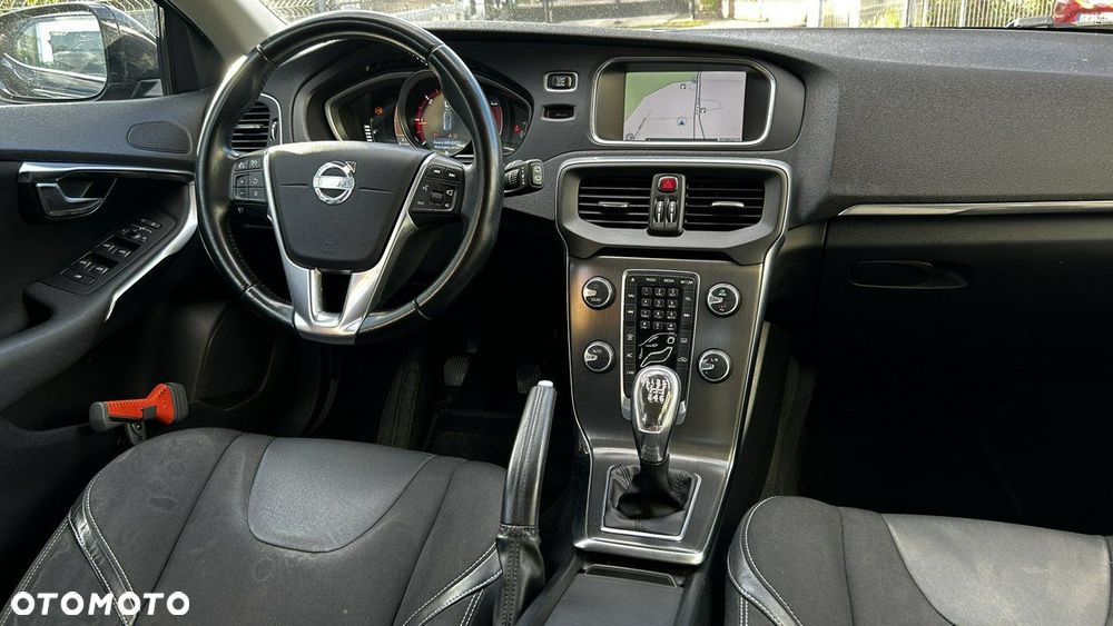 Volvo V40 - 10