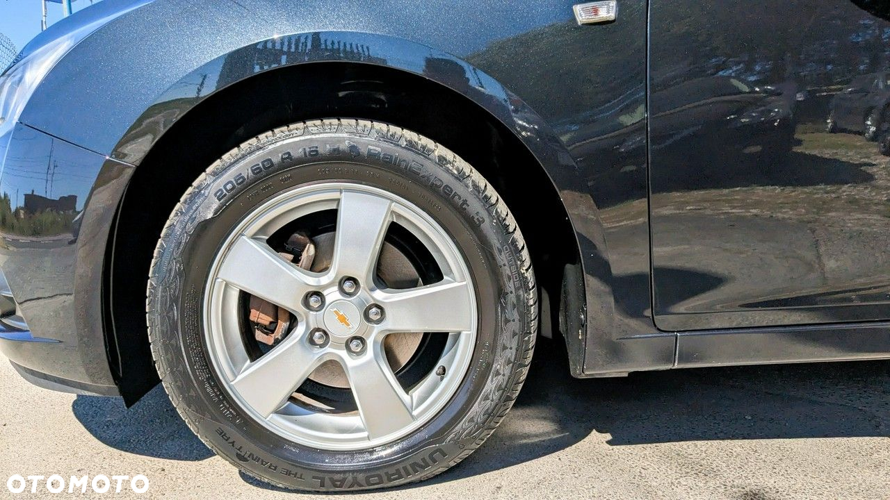Chevrolet Cruze - 38
