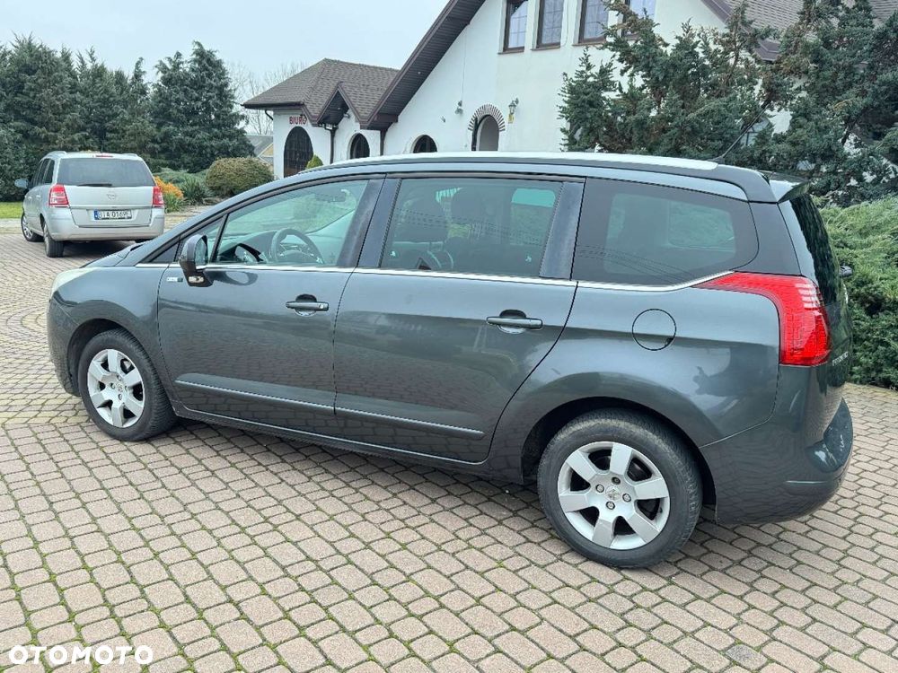 Peugeot 5008 - 36