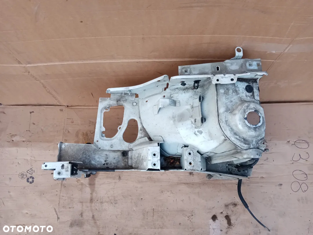 Ćwiartka podłużnica prawa przednia prawy przód Peugeot 308 T7 - 2