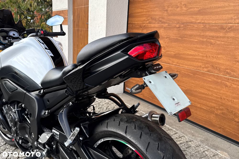 Yamaha FZ8 - 32