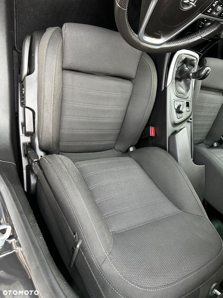 Opel Insignia 2.0 CDTI Sport - 33