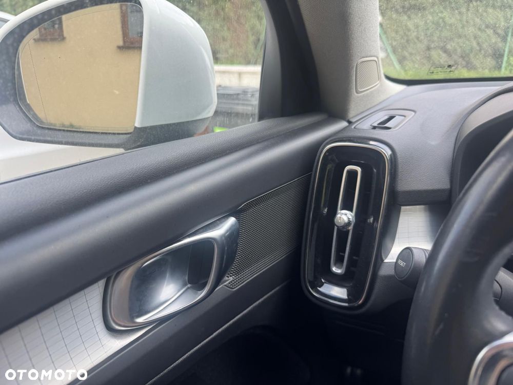 Volvo XC 40 D3 Momentum Pro - 19