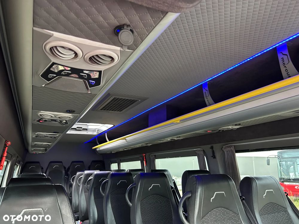 Mercedes-Benz Sprinter 519 - 14