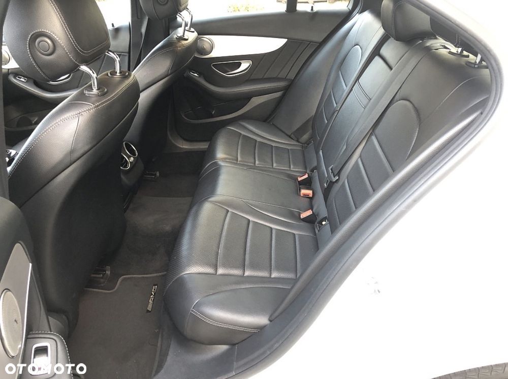 Mercedes-Benz Klasa C 220 d 9G-TRONIC - 11