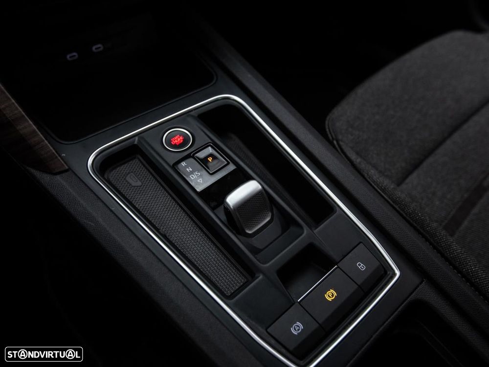 SEAT Leon 1.4 e-Hybrid Xcellence DSG - 16