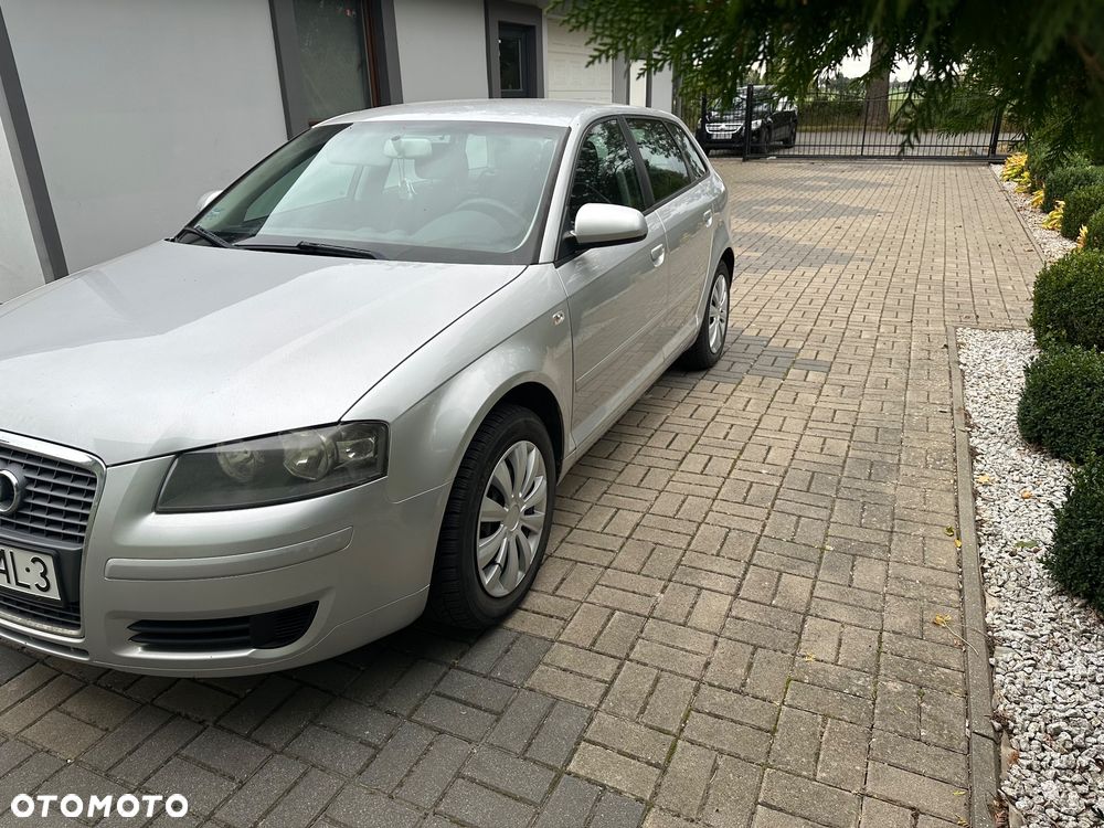 Audi A3 Sportback - 4