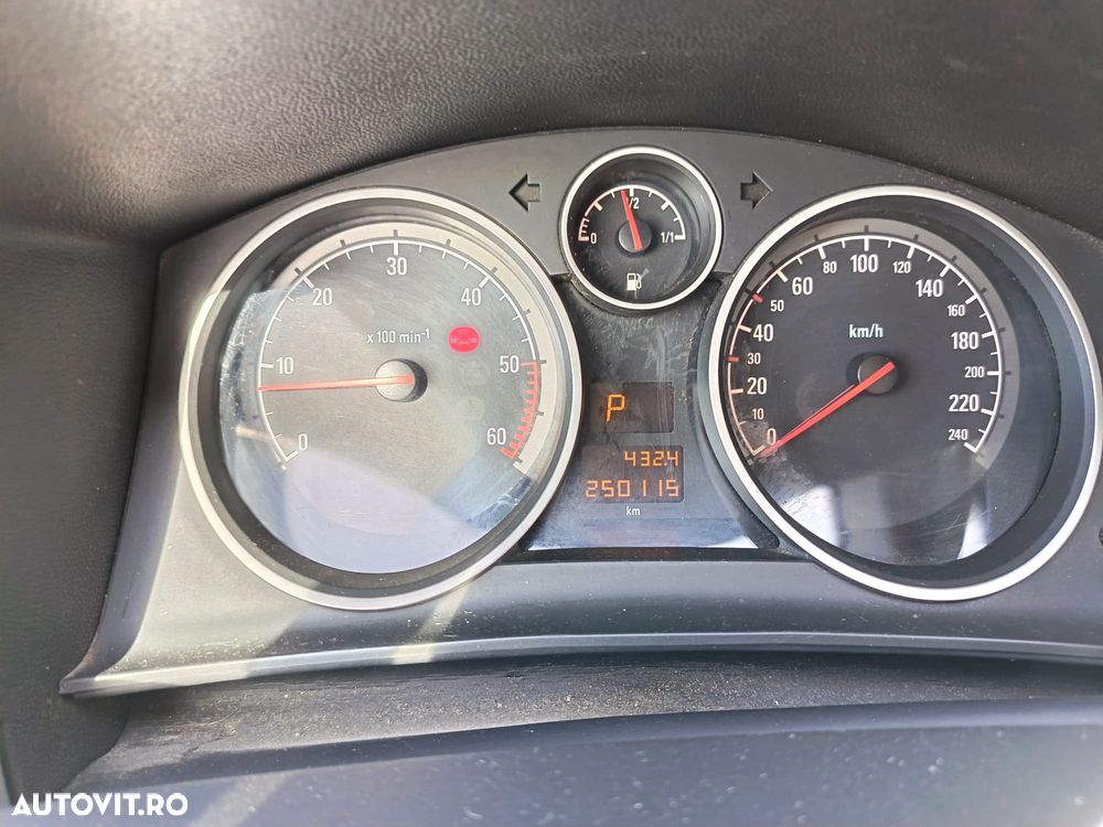 Opel Astra 1.9 CDTI DPF Automatik Edition - 3