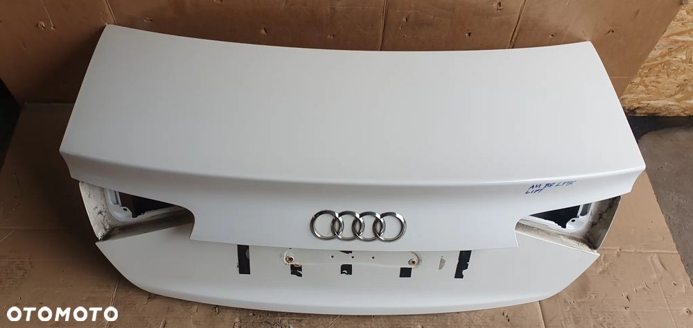 Klapa bagażnika tył tylna Audi A4 B8 Lift Sedan LY9C - 2