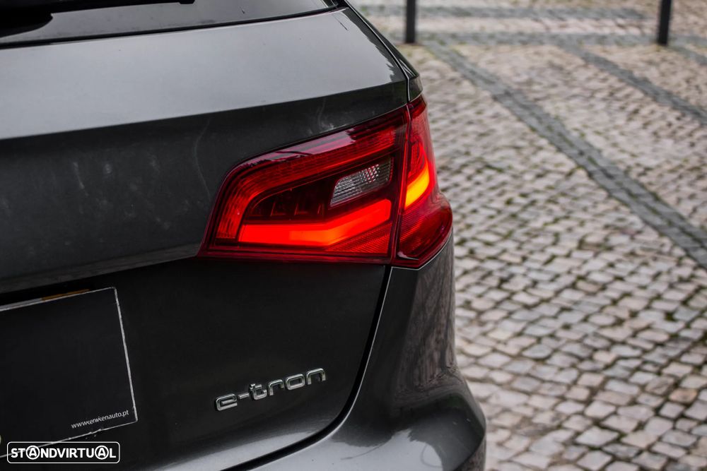 Audi A3 Sportback e-tron 1.4 TFSI S-line S tronic - 11