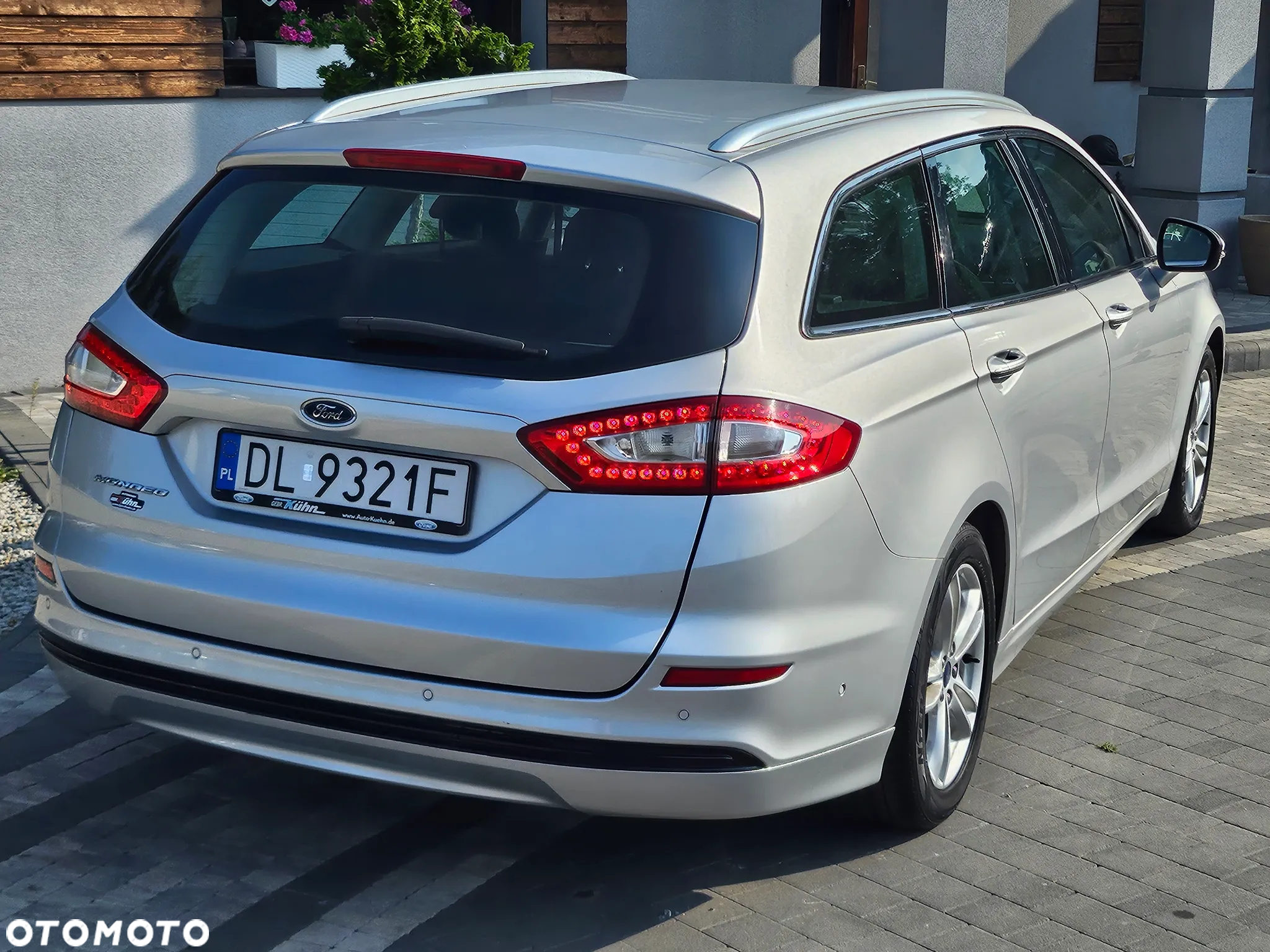 Ford Mondeo 2.0 EcoBlue Titanium - 11