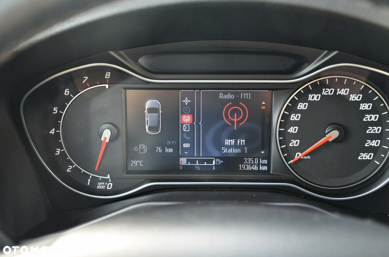 Ford Mondeo - 26