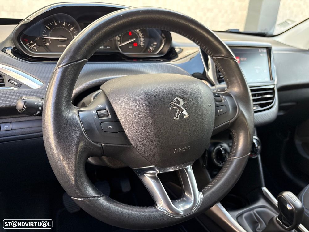 Peugeot 2008 1.2 PureTech Style - 7