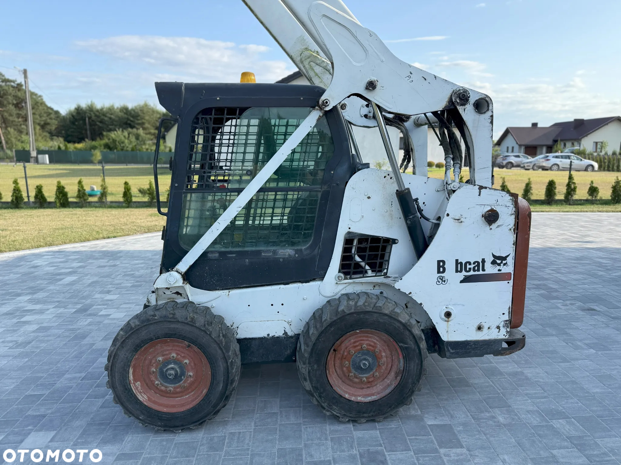 Bobcat S570 - 12