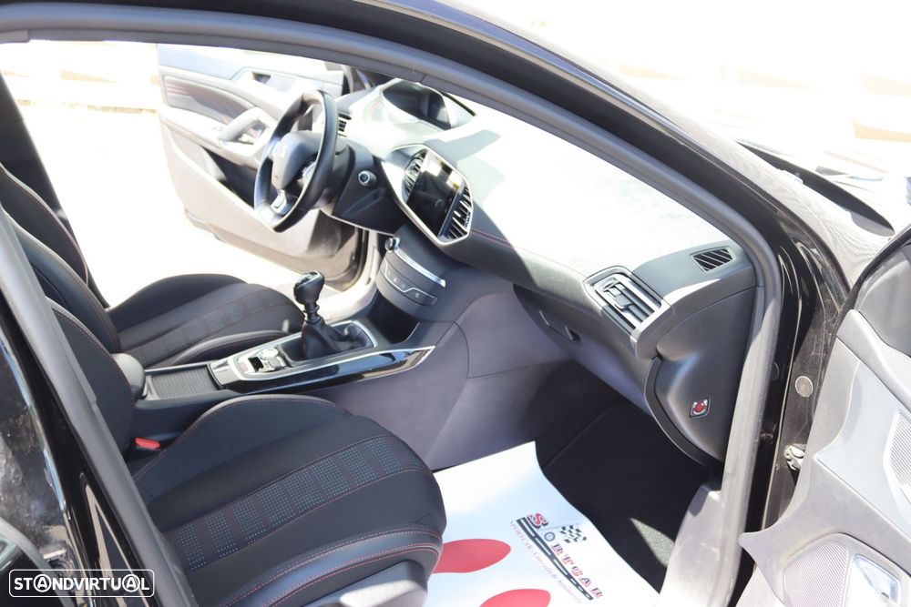 Peugeot 308 - 13