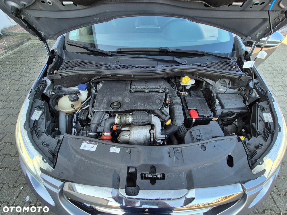 Peugeot 2008 - 13