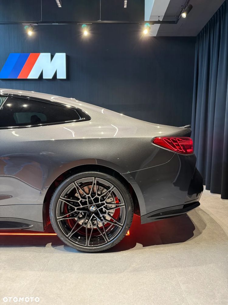 BMW M4 - 5