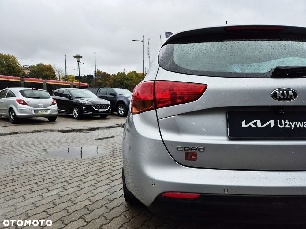 Kia Ceed - 26