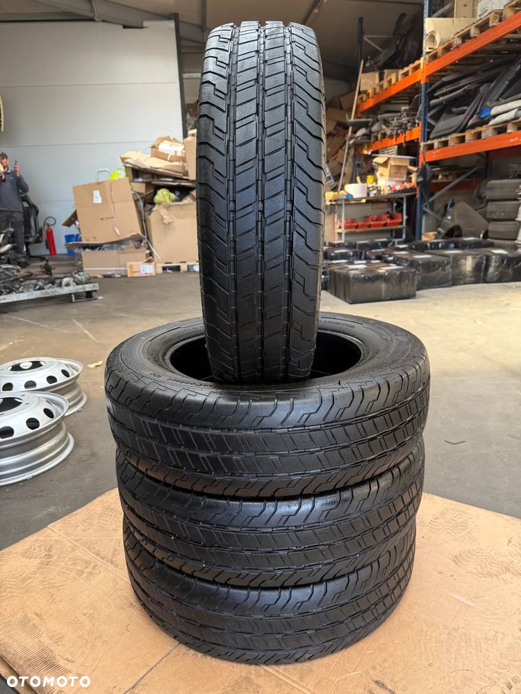 Opona Opony Continental ContiVanContact 100 205/70 R17C 115/113R