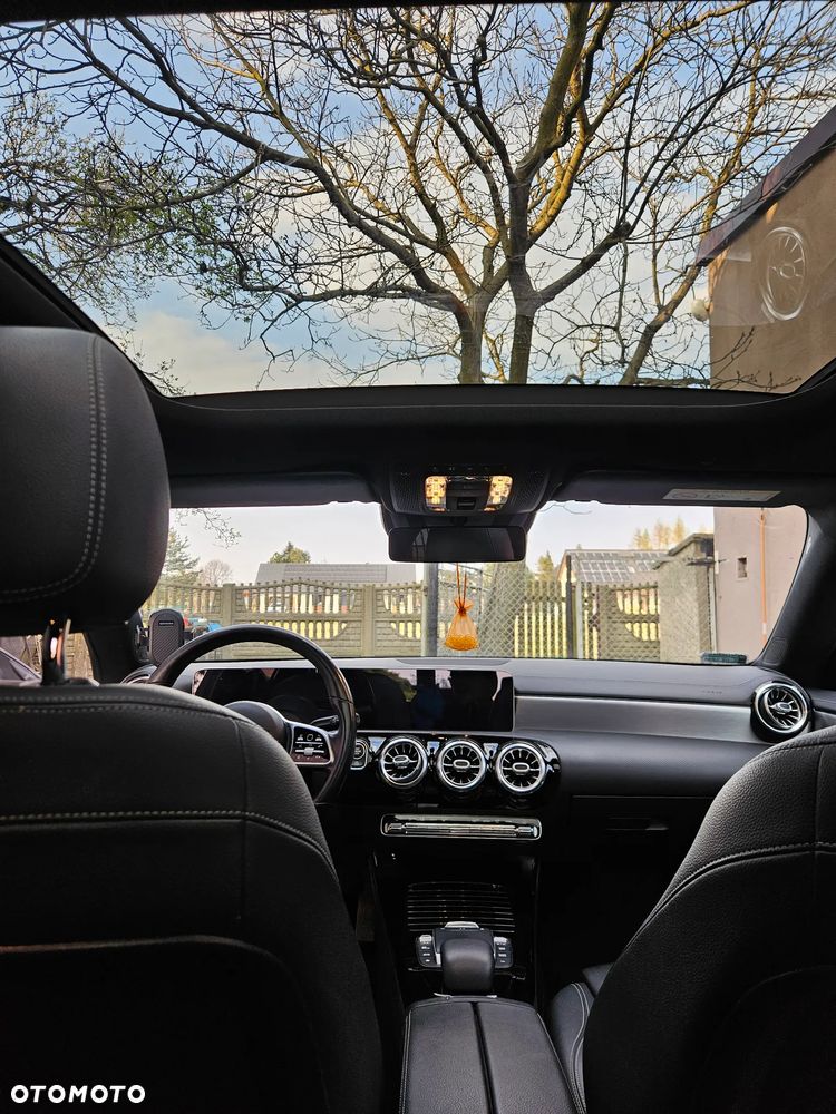 Mercedes-Benz CLA 220 d 4-Matic 8G-DCT - 13