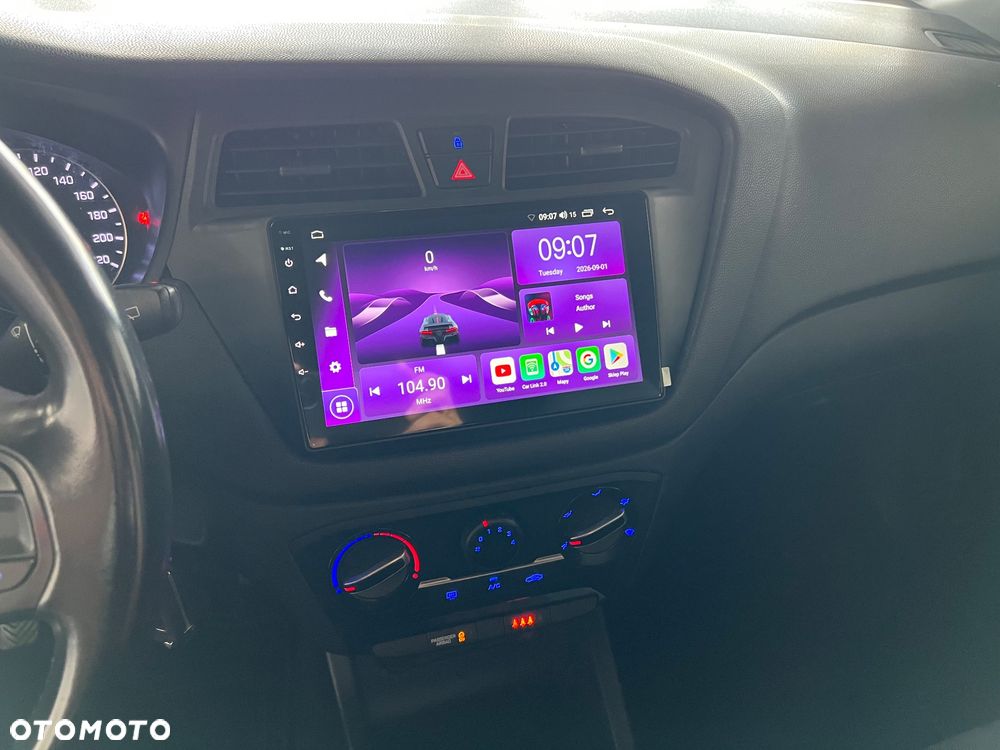 Hyundai i20 - 16