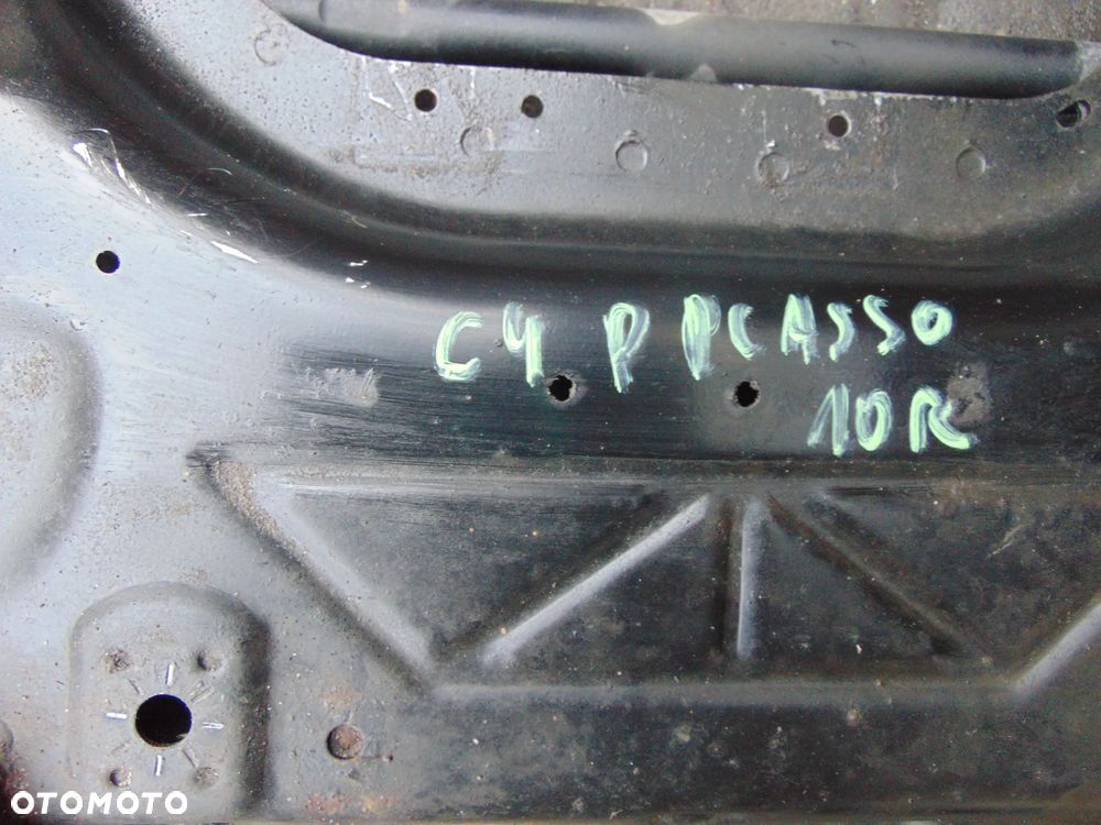 Sanki citroen c4 picasso 1,6 vvti 10R - 2