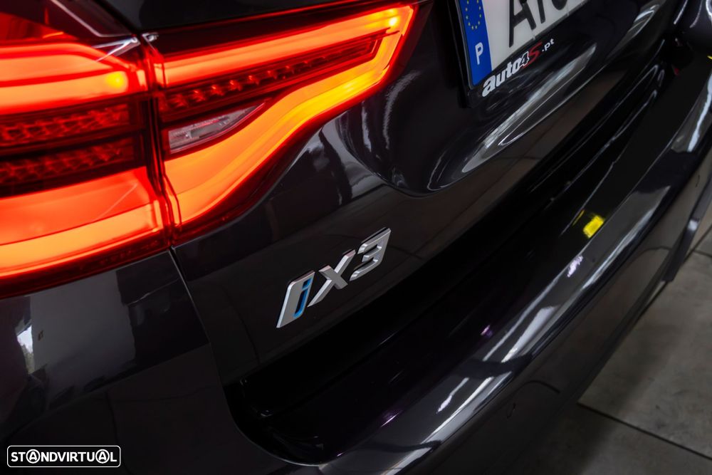 BMW iX3 Inspiring - 11