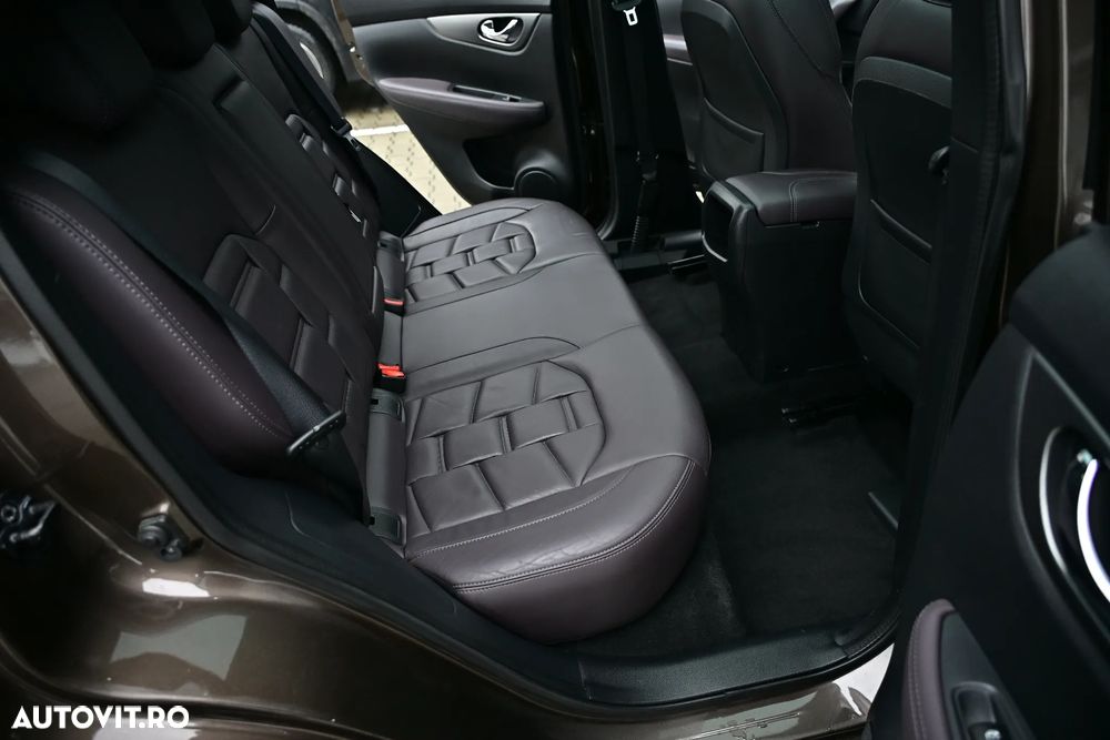 Nissan Qashqai 1.6 DCI Xtronic TEKNA+ - 33