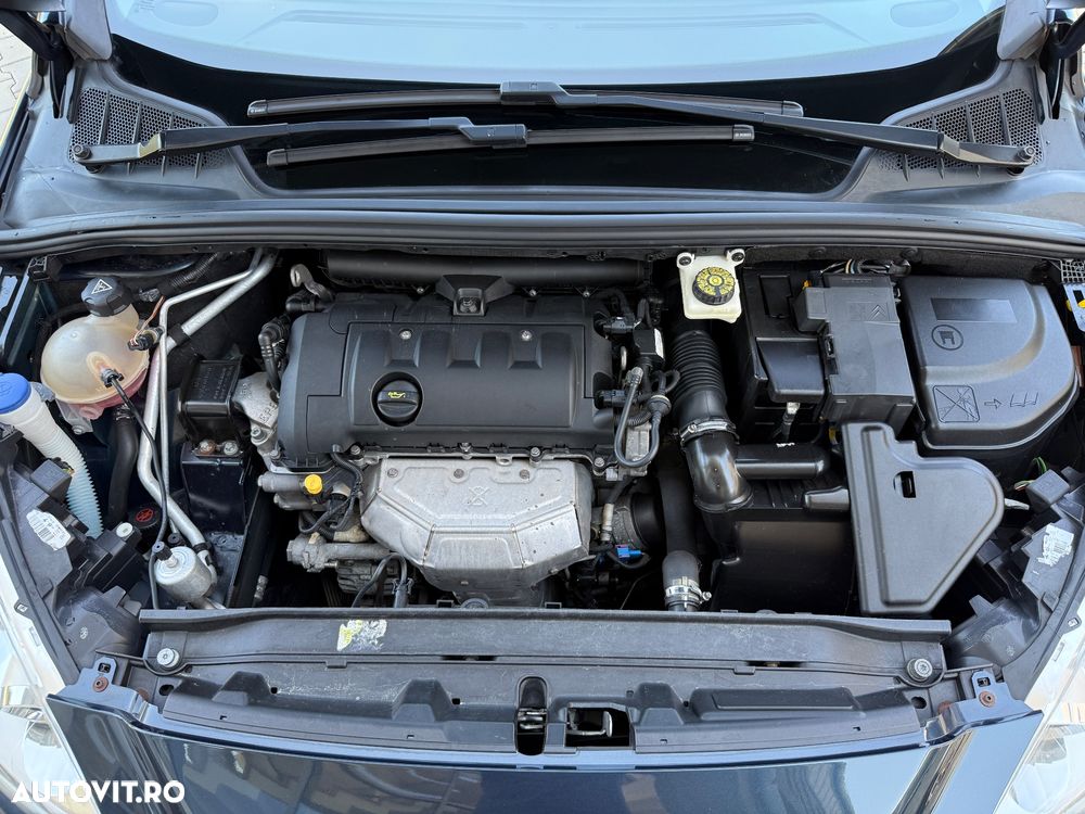 Peugeot 308 120 VTi Premium - 34