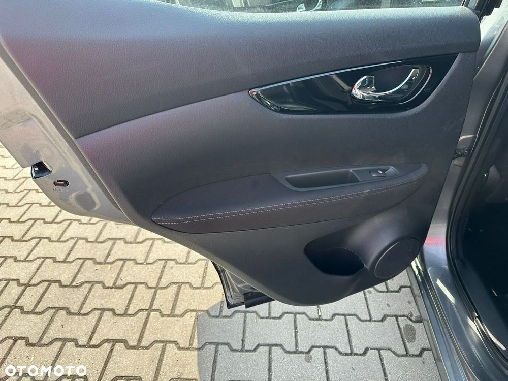 Nissan Qashqai - 10