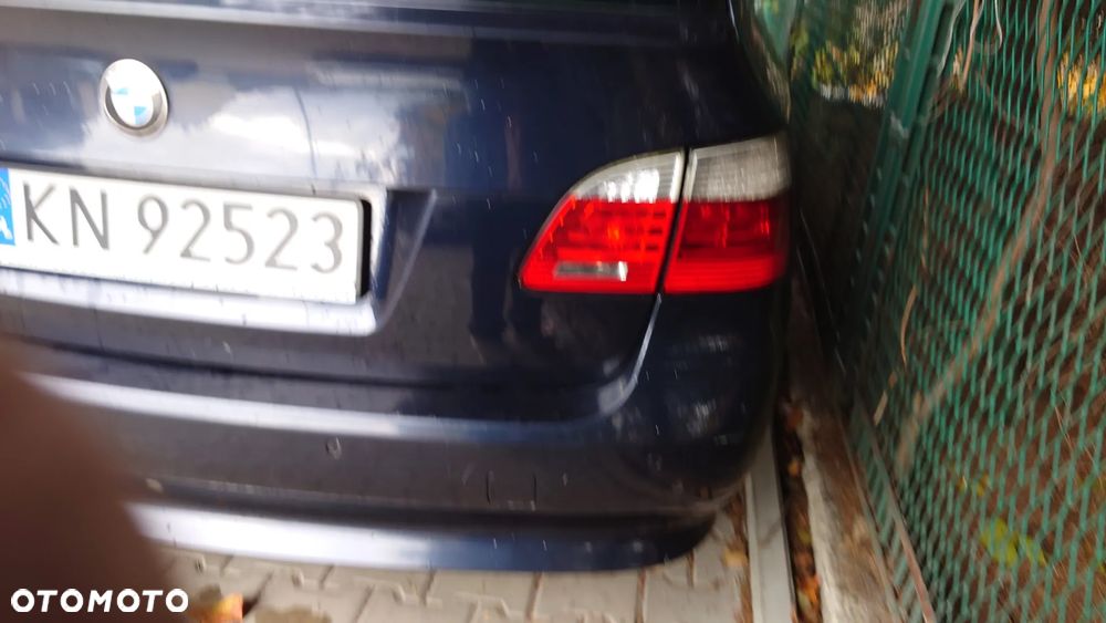 BMW Seria 5 525d xDrive Touring - 13