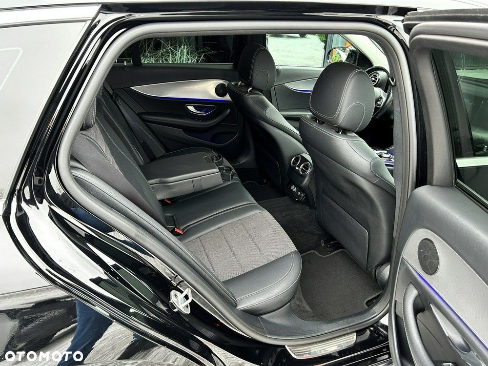 Mercedes-Benz Klasa E 200 d 9G-TRONIC AMG Line - 26