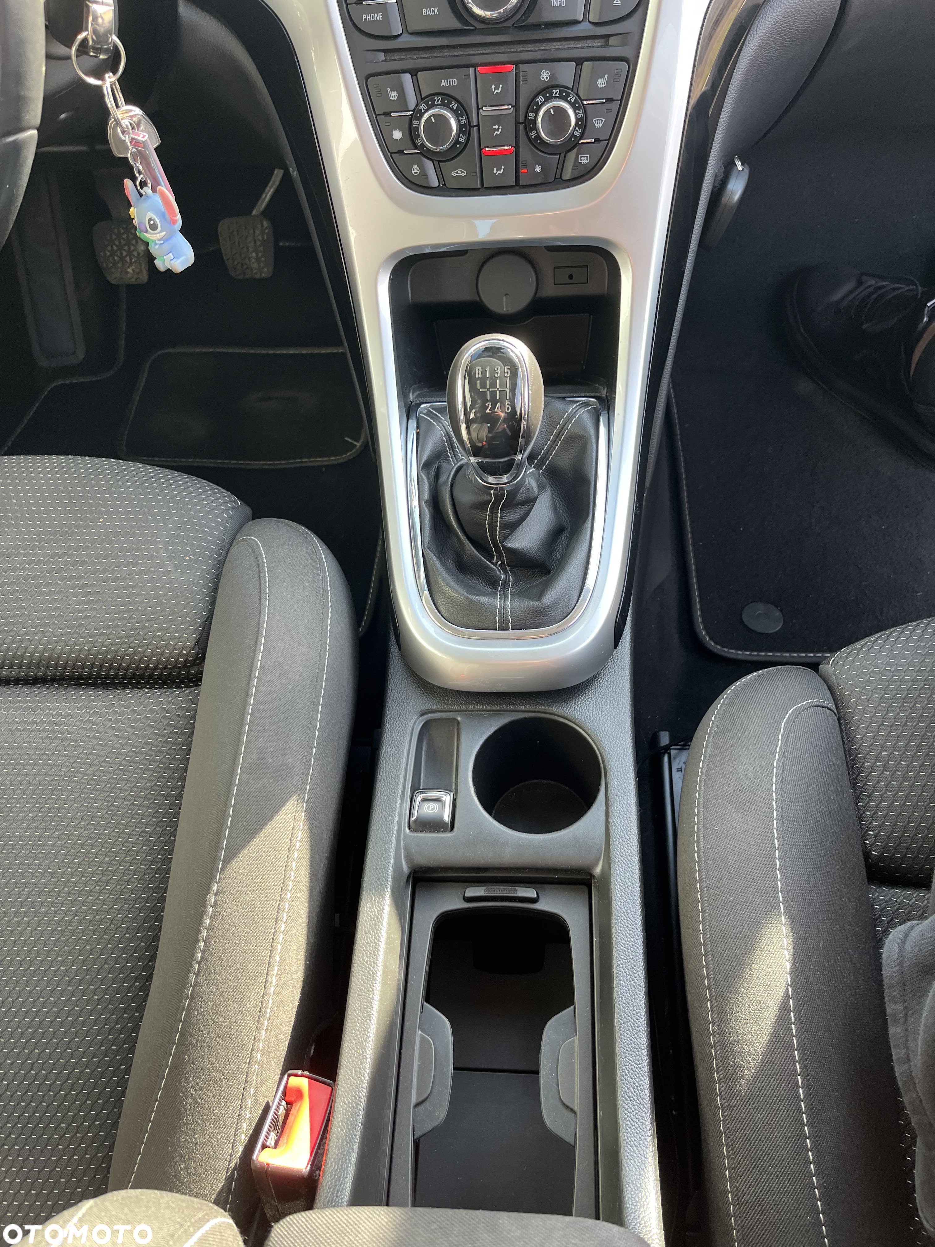 Opel Astra IV 1.6 T Sport - 11