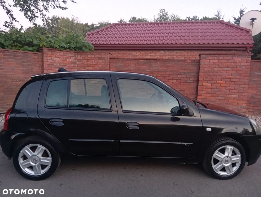 Renault Clio - 13