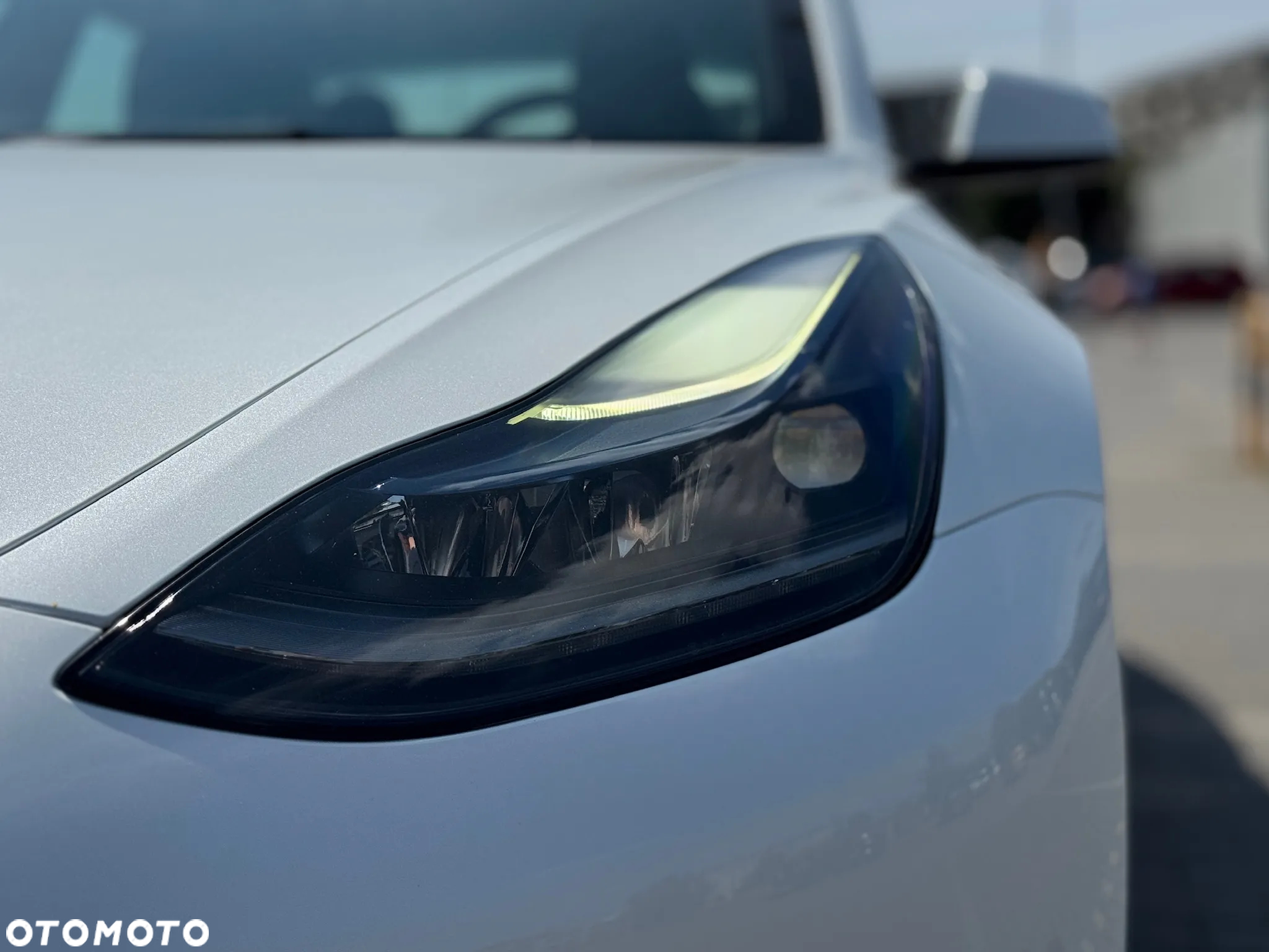 Tesla Model 3 - 8