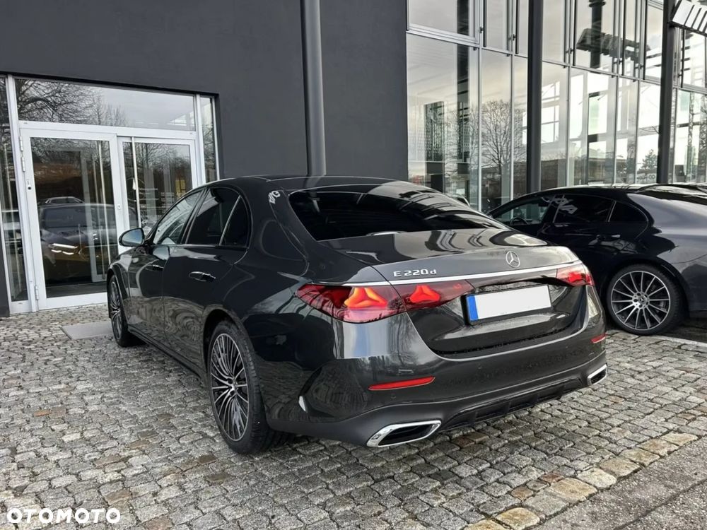 Mercedes-Benz Klasa E 220 d 9G-TRONIC Edition AMG Line - 6