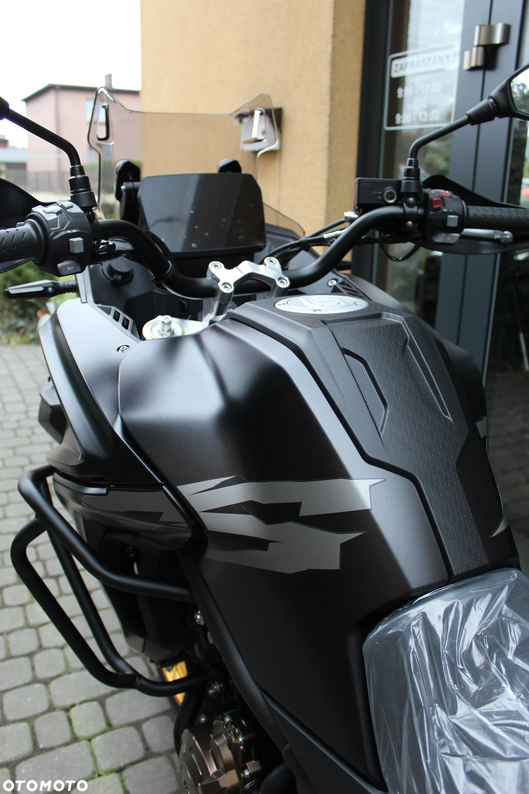 VOGE 625DSX - 11