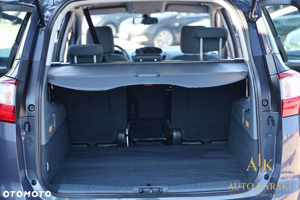 Ford Grand C-MAX - 30