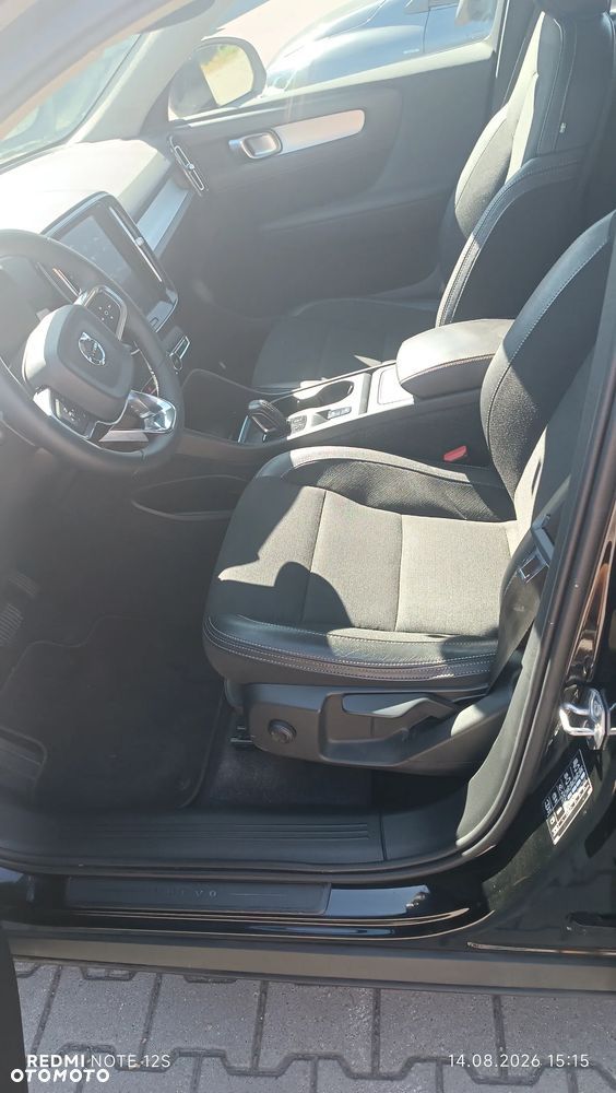 Volvo XC 40 D3 AWD Momentum Pro - 11