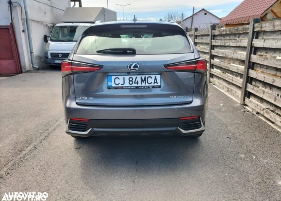 Lexus Seria NX 300h AWD Executive Plus - 3